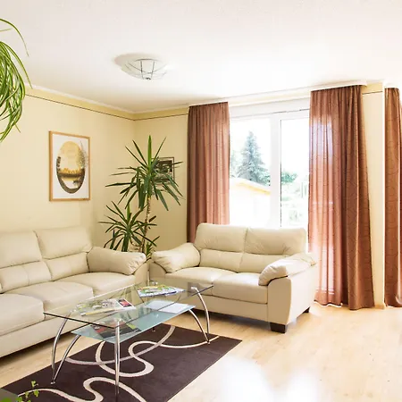 アパートホテル ペンション ジーク